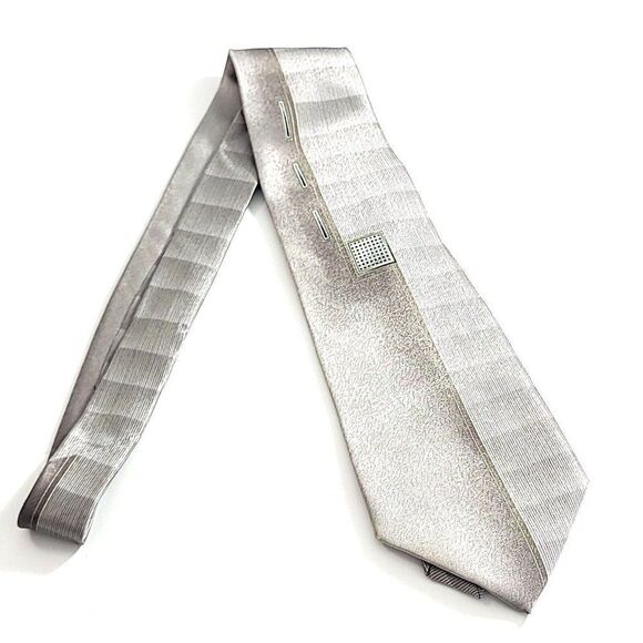 Pierre Cardin Abstract Tan Silver Print Short Wide Silk Tie - Picture 7 of 7